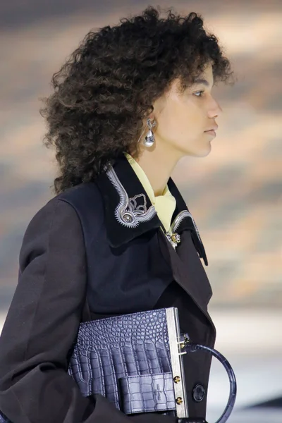 Look 72